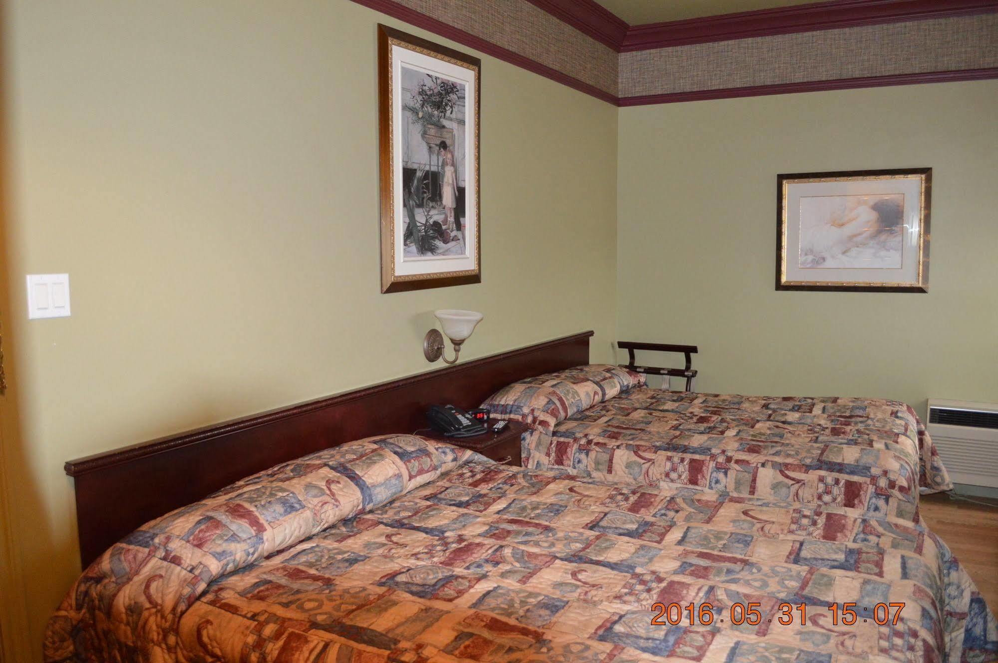 Motel-Auberge Hélene Victoriaville Esterno foto