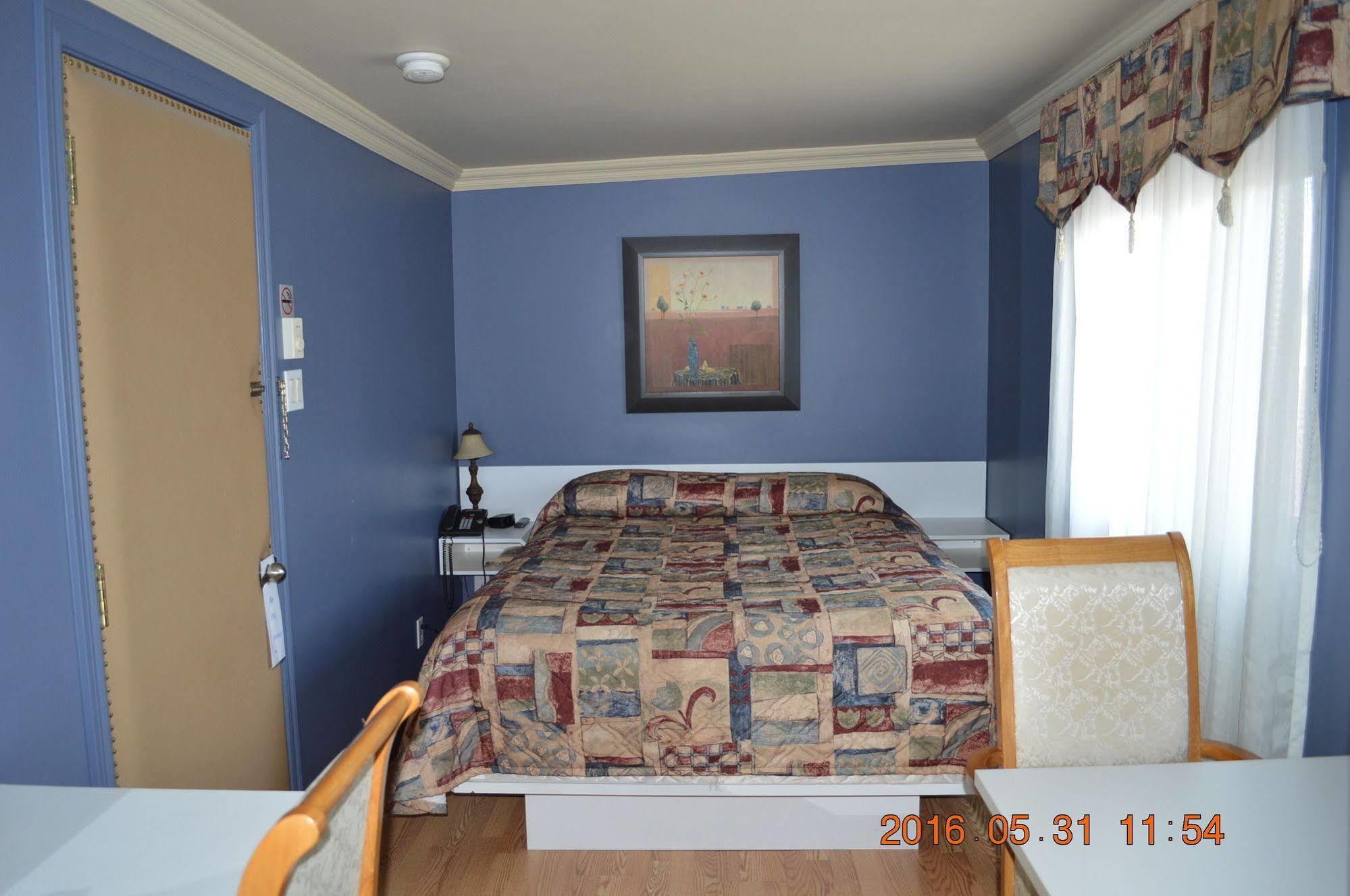 Motel-Auberge Hélene Victoriaville Esterno foto