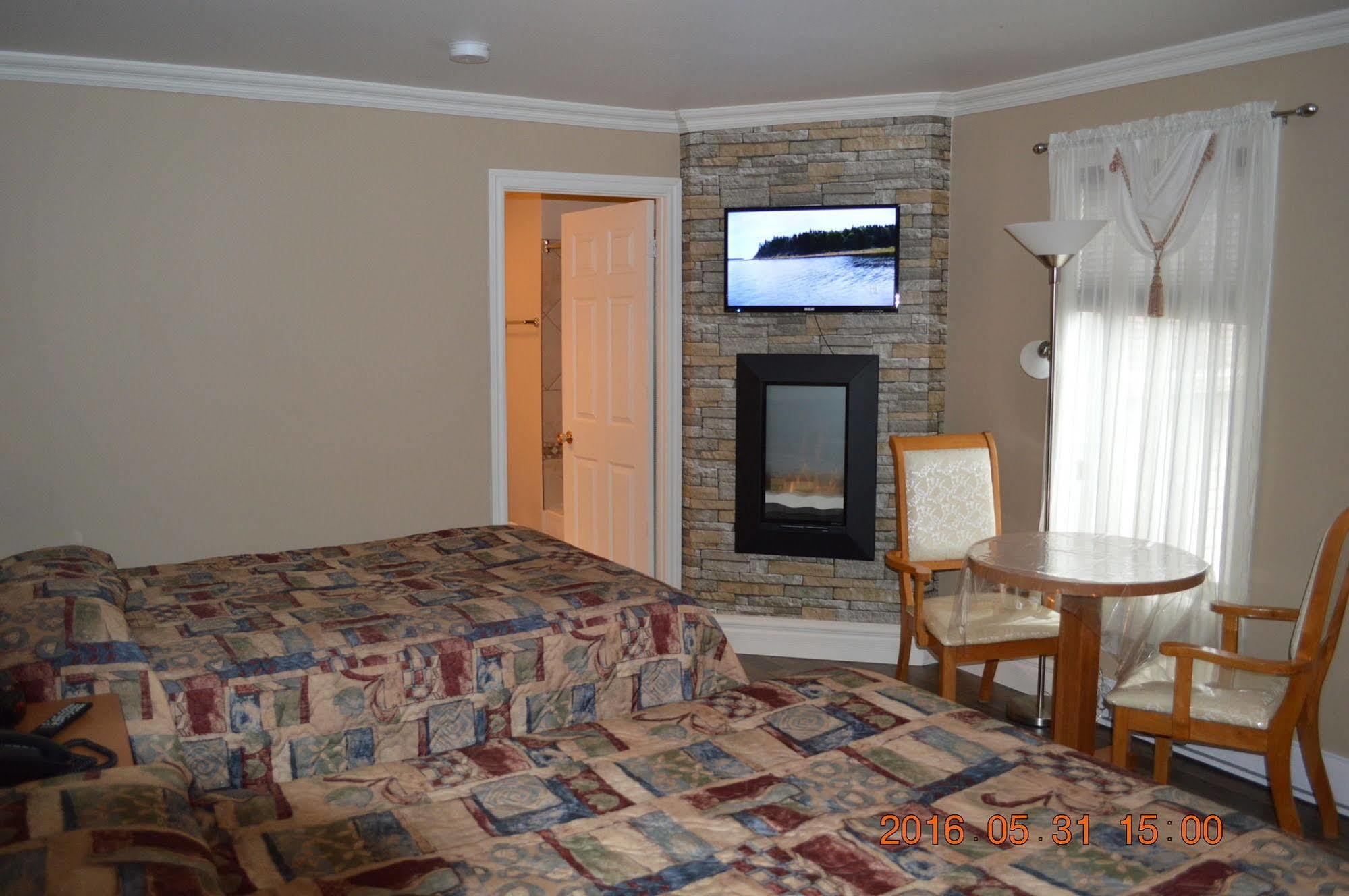 Motel-Auberge Hélene Victoriaville Esterno foto